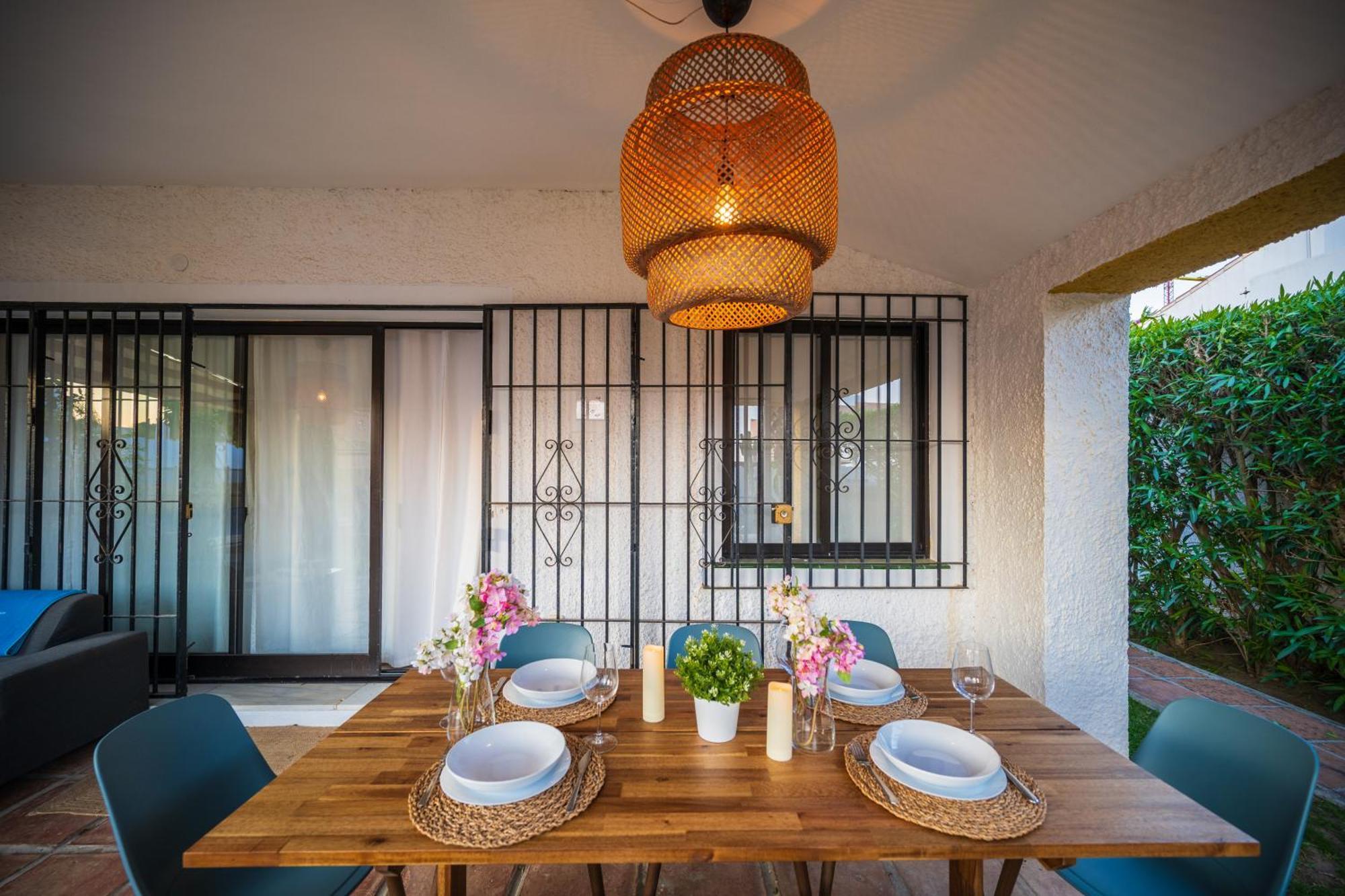 Typical Beach House Las Chapas Playa With Heated Pool Marbella Zewnętrze zdjęcie